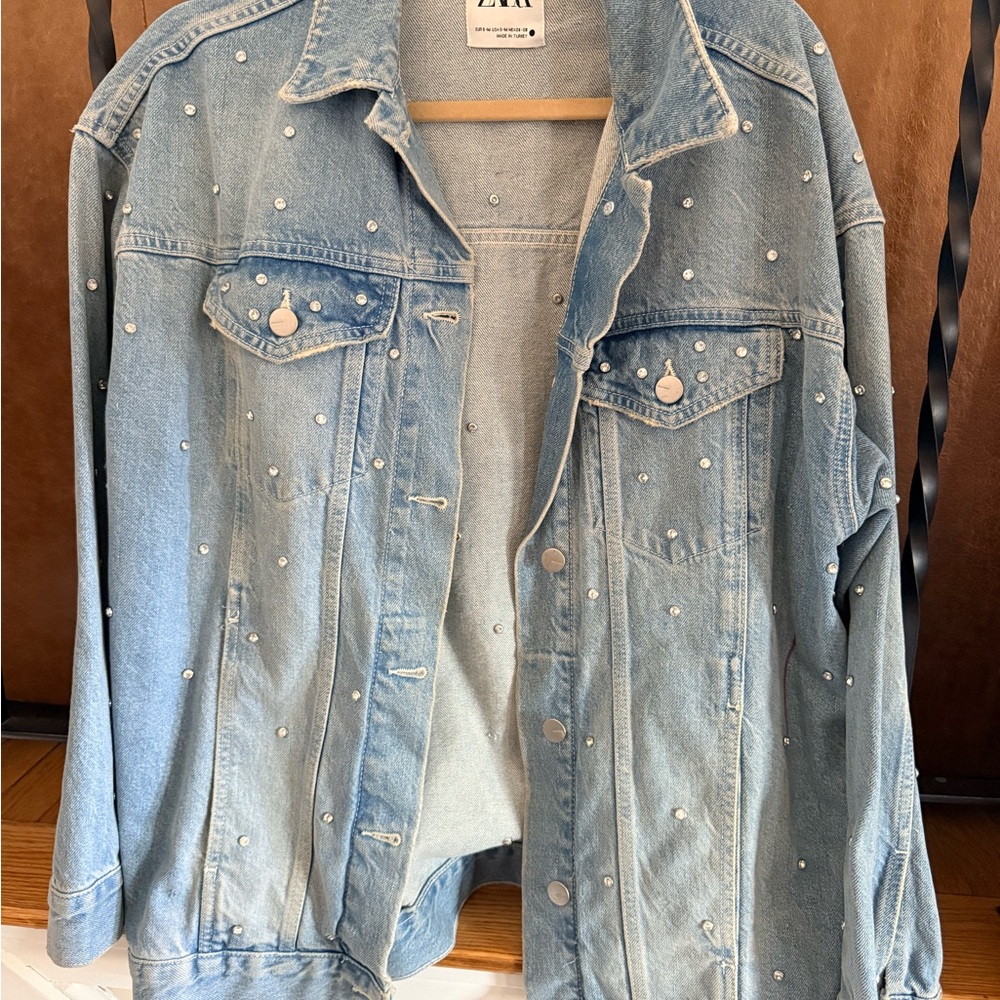 Zara Light Wash Denim Jacket with Pearl Studs
